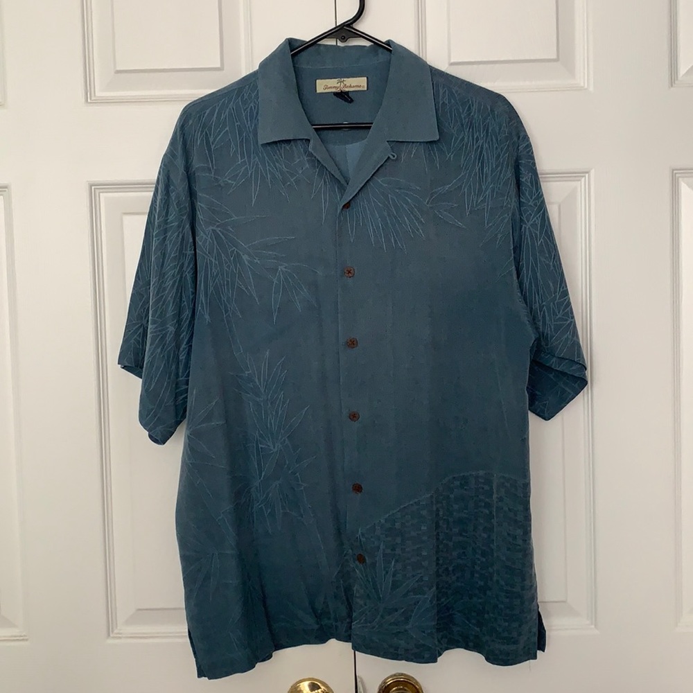 Men’s blue Tommy Bahama button down shirt
